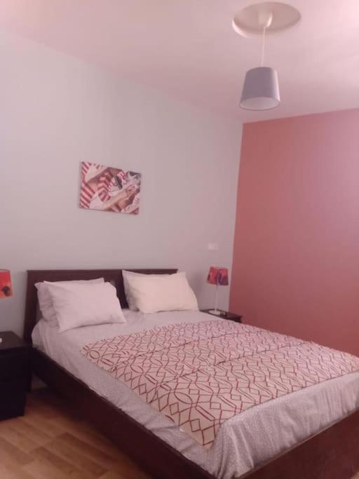 With Restaurant & Parking Appartement Taza