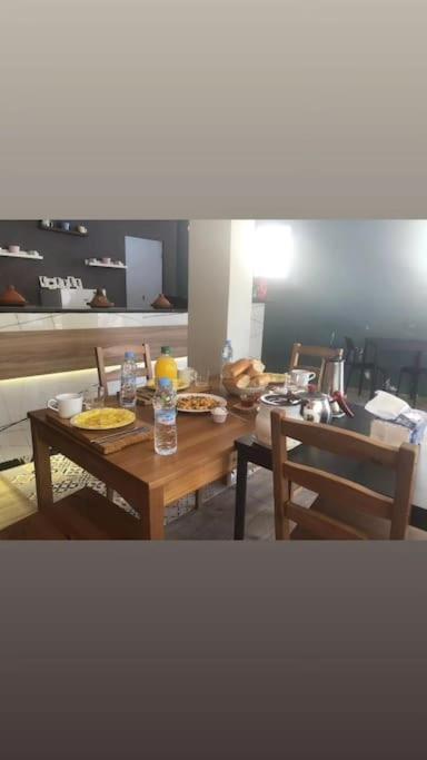 Appartement With Restaurant & Parking