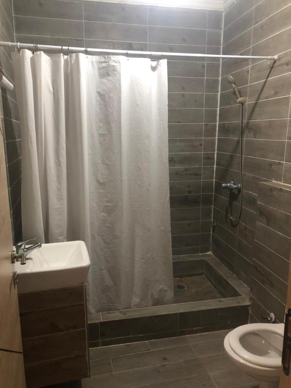 Appartement With Restaurant & Parking Taza